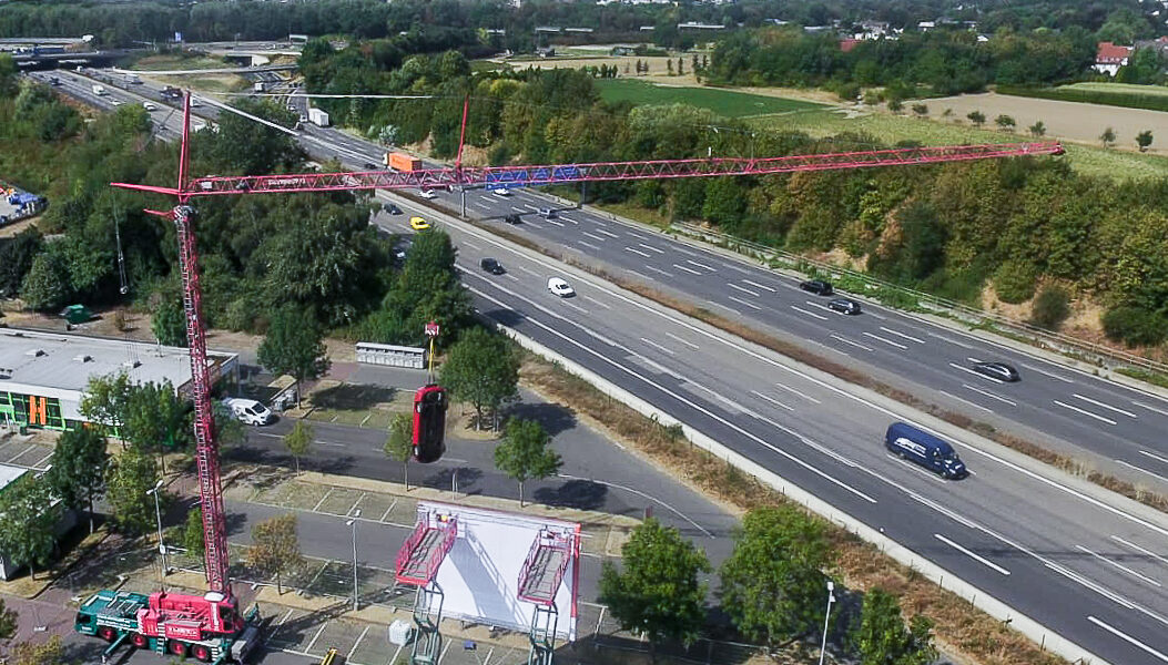 Dornseiff Krane Olpe Arbeitsbühnen Werbedreh Deutsche Bahn Köln A4 Liebherr Mk 88 Scherenarbeitsbühnen (3 Von 3)