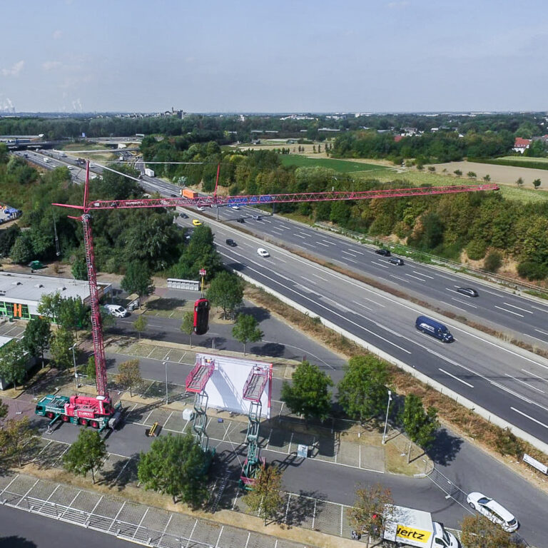 Dornseiff Krane Olpe Arbeitsbühnen Werbedreh Deutsche Bahn Köln A4 Liebherr Mk 88 Scherenarbeitsbühnen (3 Von 3)