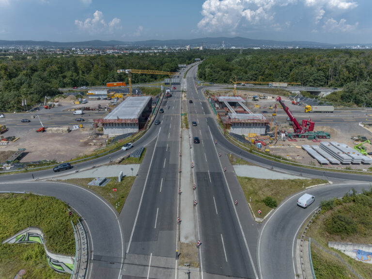 Max Bögl Firmengruppe Brückenbau Frankfurt Flughafen Kelsterbach